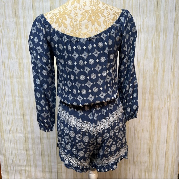 Rue 21 Three quarter Length Sleeve Boho - Blue & White Size Medium - Picture 11 of 16